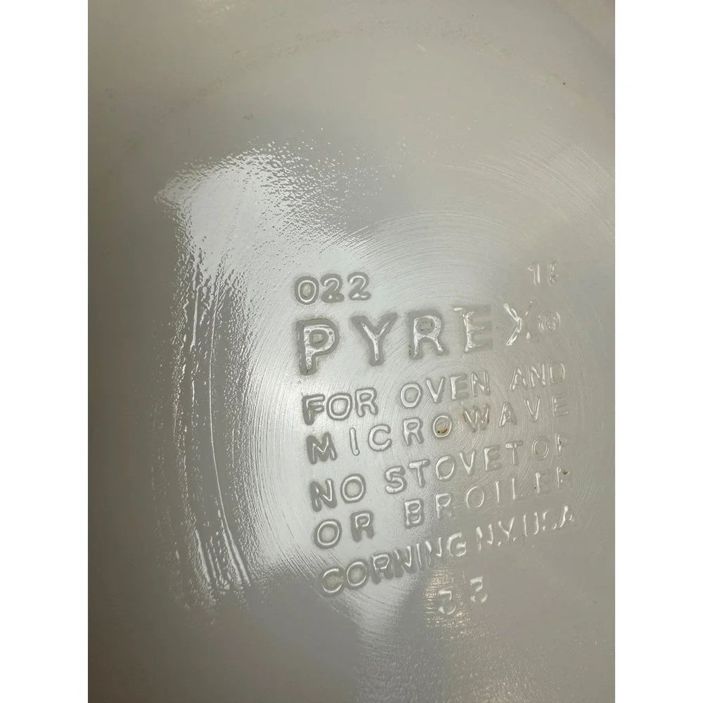 Pyrex vintage 022